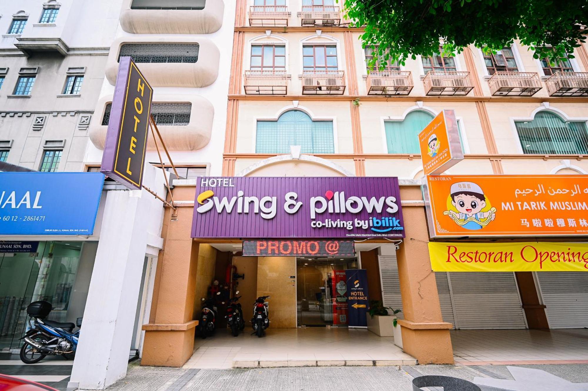 Swing & Pillows - Dataran Merdeka Kuala Lumpur — Photos 1